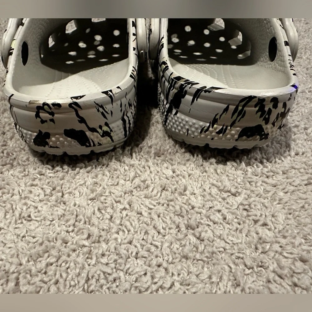 CROCS Kids Water Shoes with Black and Green Design